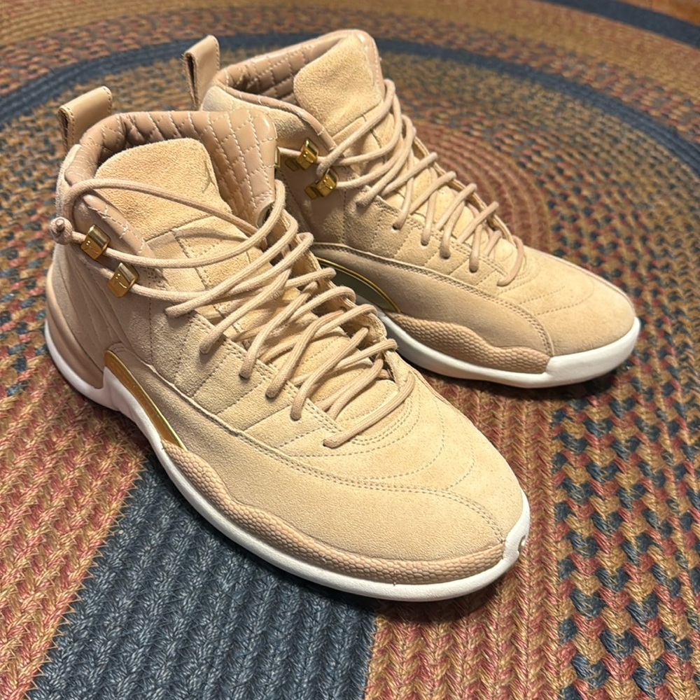 Jordan 12’s